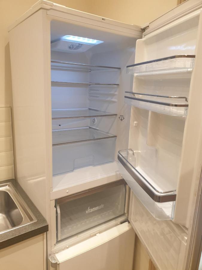 London Luxury Apartments 4 Min Walk From Ilford Station, With Free Parking Free Wifi Extérieur photo